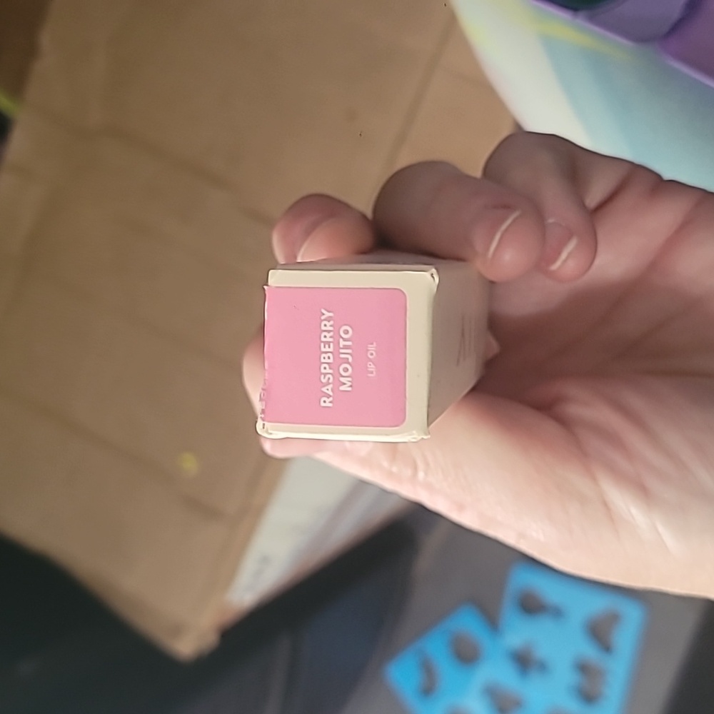 Lux Lip OilSuper-Nourishing Lip Oil Rasberry Mojito NIB - Picture 3 of 3